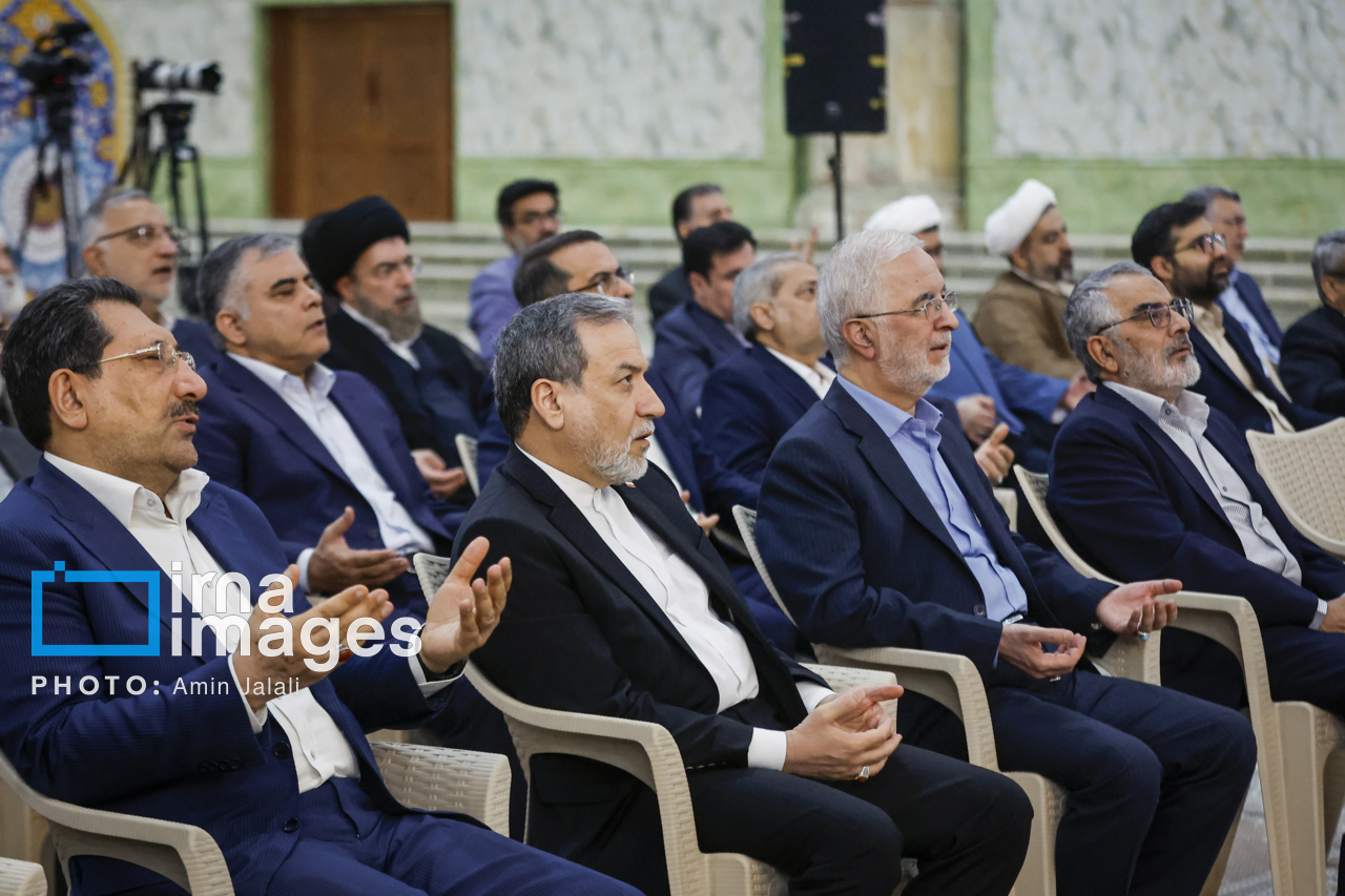 تصاویر: مراسم تجدید میثاق اعضای دولت با آرمان‌های امام راحل