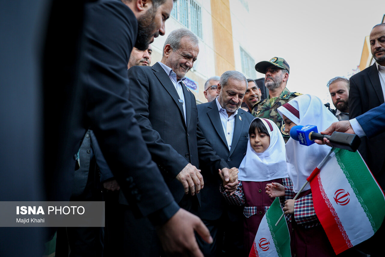 تصاویر: برگزاری جشن شکوفه‌ها در سراسر کشور