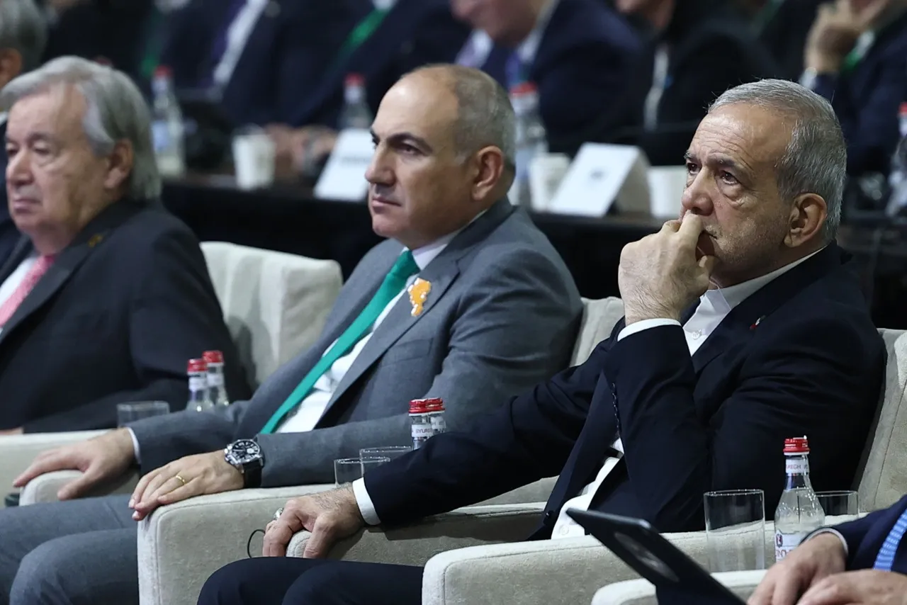 پزشکیان: آثار جنگ بر محیط زیست می‌تواند تا سال‌ها پس از پایان مخاصمات ماندگار باشد / آسیب‌های ناشی از جنگ به راه‌حل‌های بین‌المللی نیاز دارند/ جامعه بین‌الملل بپذیرد که کشورهای تحت تحریم یا در معرض تجاوز نظامی، نباید به‌تنهایی هزینه‌های زیست‌محیطی جنگ و تحریم را بپردازند / حفاظت از تنوع زیستی می‌تواند یکی از عرصه‌های مهم دیپلماسی صلح باشد
