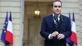 نخست‌وزیر فرانسه تنها چند هفته پس از انتصاب، استعفا داد