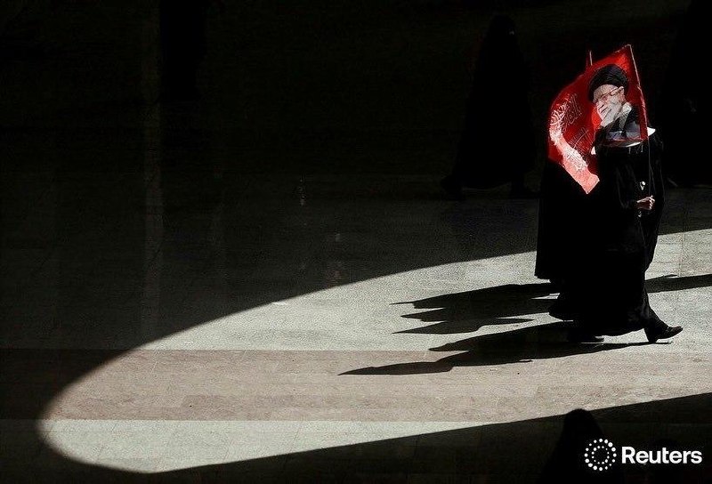 تصاویر/ مراسم وداع با رهبر شهید انقلاب از قاب دوربین خبرگزاری رویترز