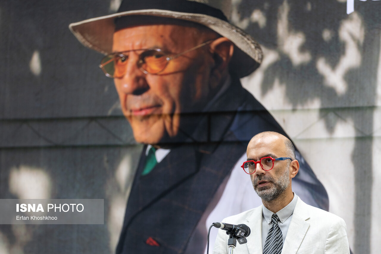 تصاویر: مراسم تشییع و خاکسپاری پیکر جواد مجابی