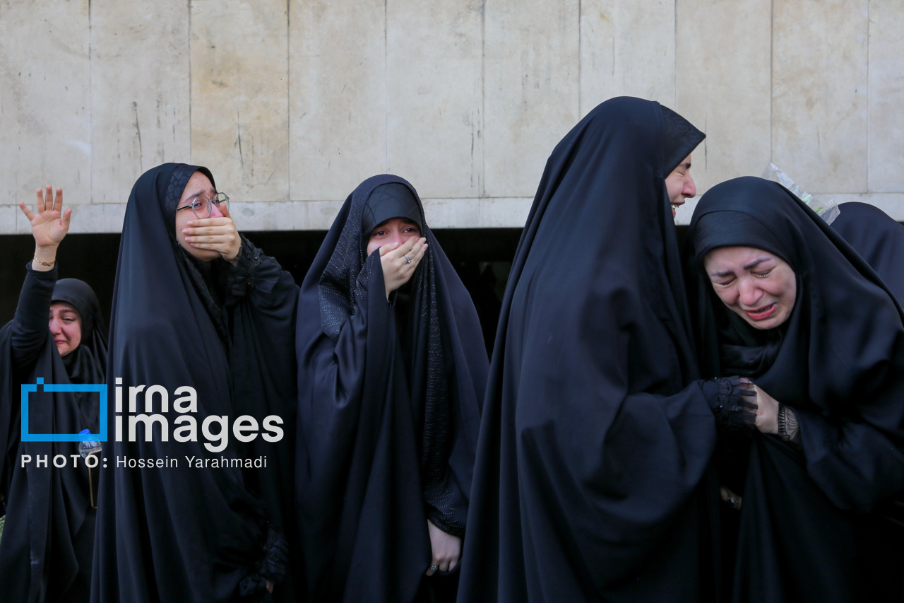تصاویر: نخستین روز مراسم وداع با رهبر شهید انقلاب