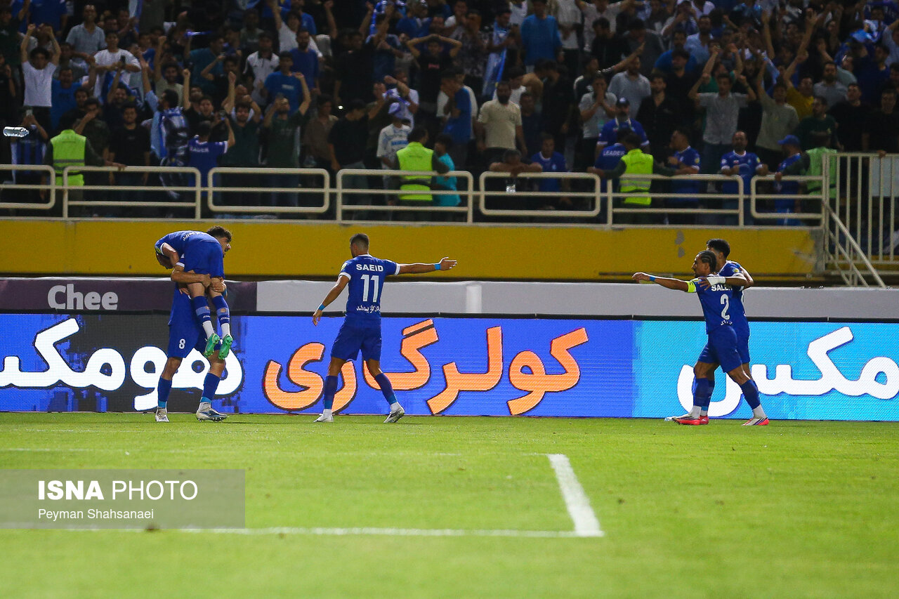 تصاویر: لیگ برتر فوتبال - پرسپولیس و استقلال (دربی ۱۰۷)