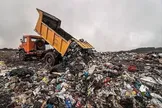محیط‌زیست: ۲۸ کانون احتمالی و تاثیرگذار در انتشار بوی نامطبوع در تهران شناسایی شد/ مرکز دفن پسماند «آرادکوه» به عنوان یکی از کانون‌های مهم، در حال ارزیابی کارشناسی قرار دارد/ زباله‌سوزی، تجمع پسماند و مدیریت شیرابه‌ها، از مهم‌ترین مواردی هستند که می‌توانند در بوی نامطبوع نقش داشته باشند