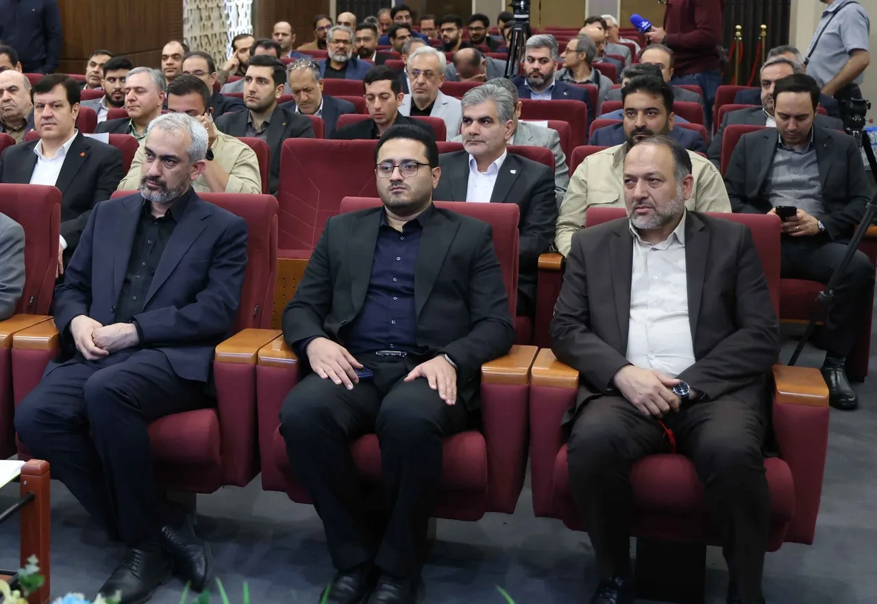 تقدیر از بانک مهر ایران برای حمایت از خودکفایی و کارآفرینی تقدیر از بانک مهر ایران برای حمایت از خودکفایی و کارآفرینی