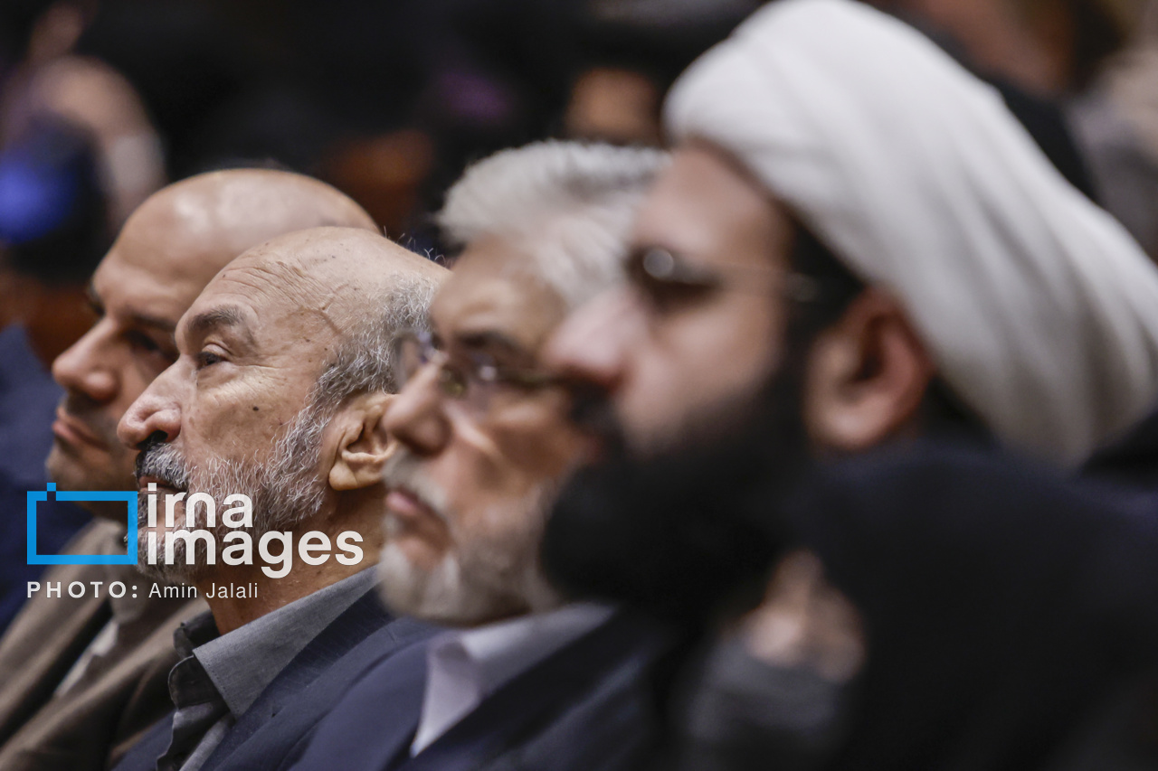 تصاویر: مراسم یادبود شهید «علی لاریجانی»