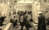 استاندار قم: برای بازگشایی اماکن مذهبی، هنوز وضعیت قرمز است / امکان عادی‌سازی اوضاع نیست