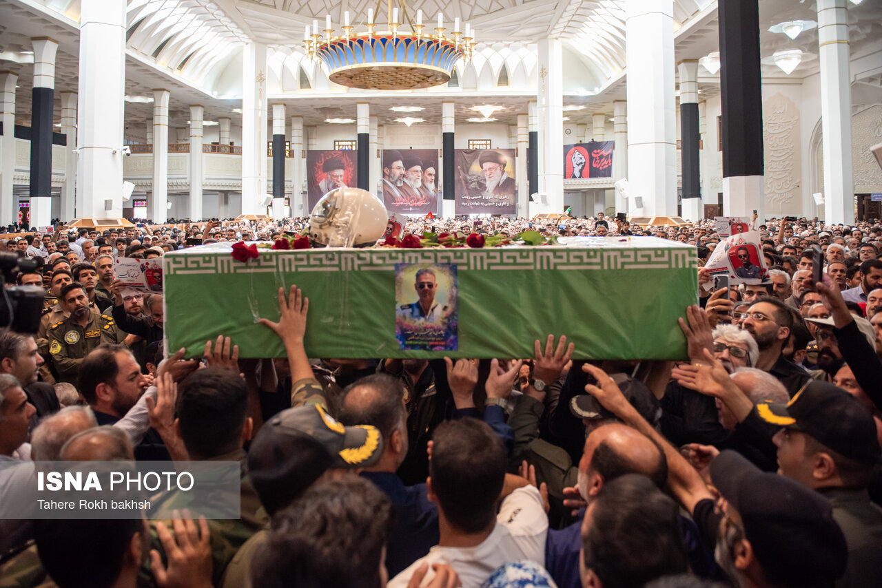 تصاویر: مراسم تشییع پیکر مطهر امیر سرتیپ خلبان مجید کاظمی - شیراز