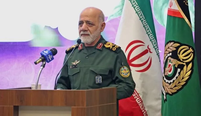 رئیس ستاد کل نیروهای مسلح: جنگهای اخیر ضرورت بازنگری در آمادگی دفاعی را آشکار کرد / حفاظت از اطلاعات از الزامات اساسی فعالیتهای دفاعی است