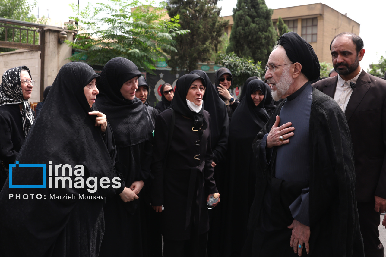 تصاویر: تشییع پیکر «ابوالقاسم قاسم‌زاده» روزنامه نگار