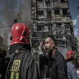 تصاویر: آتش‌سوزی مجتمع تجاری، مسکونی ‌در سبزوار‌