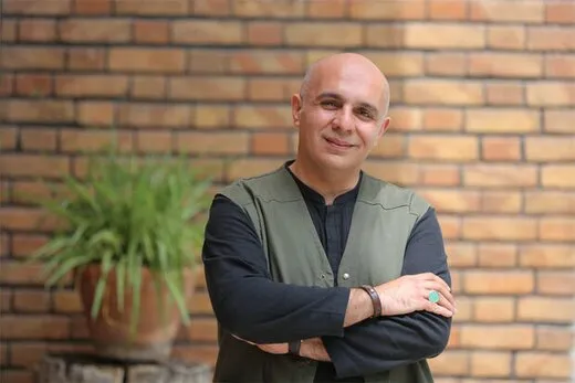 ویدیویی جنجالی از بازیگر معروف؛ پیام دهکردی پای تنور نانوایی