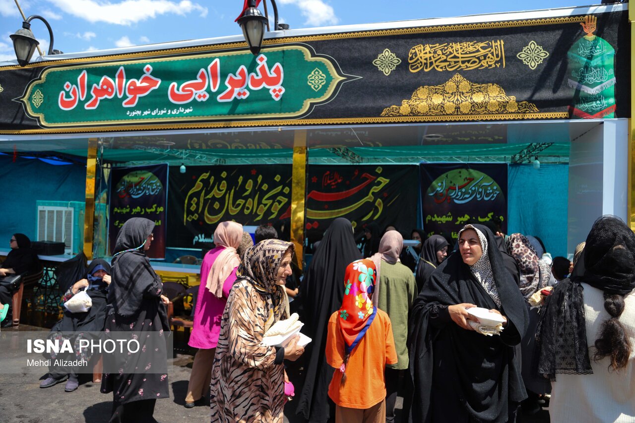 تصاویر: مواکب ورودی شمالی مشهد پیش از مراسم تشییع رهبر شهید