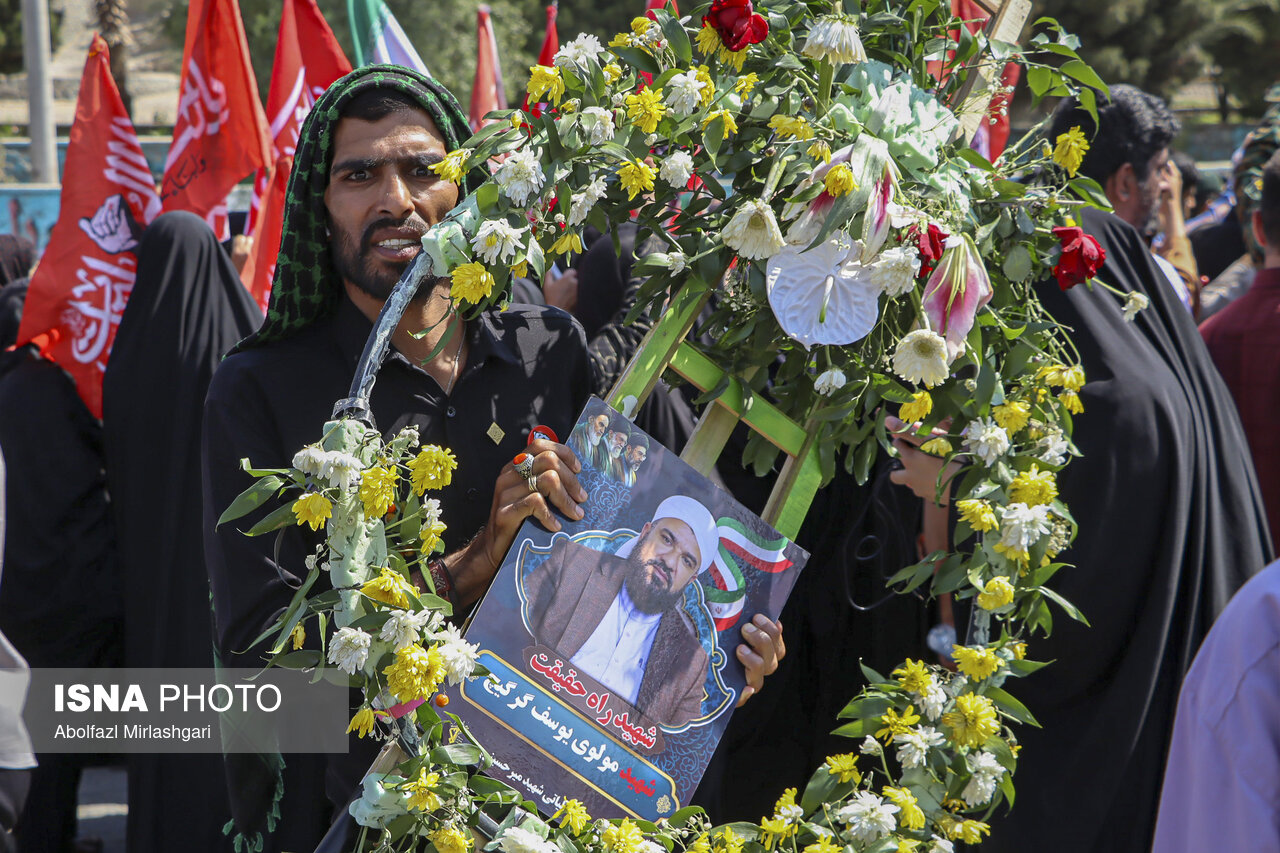 تشییع پیکر شهید «مولوی یوسف گرگیج» - زاهدان