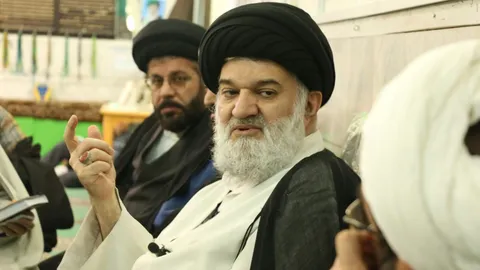 سخنگوی قوه قضائیه: باقر خرازی به دادگاه ویژه روحانیت احضار شد و تحت تعقیب کیفری قرار گرفت/ ایشان می‌تواند اتهامات متعدد امنیتی داشته باشد/ وی در صورت عدم حضور در دادگاه، جلب خواهد شد