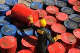 هشدار بانک بارکلیز: بخش عمده ذخایر اضطراری نفت دنیا اکنون مصرف شده / اکنون ذخایر تجاری نفت خام، از جمله در آمریکا در سطح پایینی قرار دارند / قیمت نفت برنت در سال جاری به ۹۶ دلار و در سال آینده به ۸۵ دلار خواهد رسید