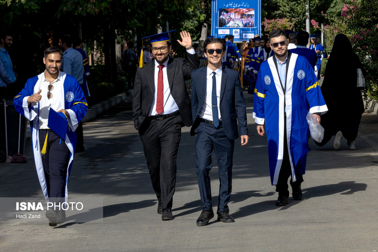 تصاویر: مراسم دانش‌آموختگی دانشجویان دانشگاه شریف