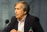 آرون دیوید میلر، مذاکره کننده ارشد سابق آمریکا: به نظر می‌رسد دولت ترامپ سرانجام اهداف خود را مشخص کرده / آنچه در ابتدا تلاشی برای جلوگیری از دستیابی ایران به سلاح هسته‌ای بود، اکنون به تلاش برای سلب اهرم فشار ایران بر تنگه هرمز و خروج آمریکا از جنگ تقلیل یافته