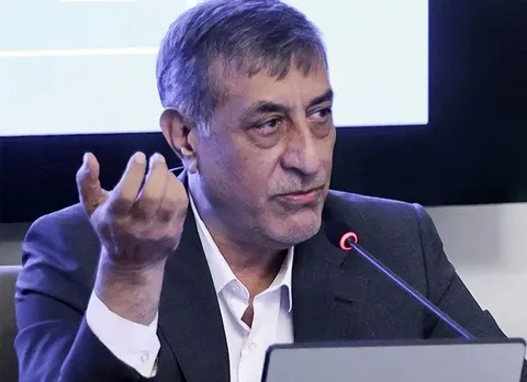 معاون اجرایی پزشکیان: کسری بودجه از دلایل تورم است، زیرا بودجه‌  ناتراز است و مجبوریم پول چاپ کنیم/ عامل ۶۷ درصد تورم، بانک‌ها هستند/ واقعیت این است که تورم در کشور از ۳۰ تا ۸۰ درصد و در مواد غذایی ۱۲۳ درصد شده/ ارز ۲۸ هزار و ۵۰۰ تومانی را به ارز ۱۴۰ تومان هزار تومان تبدیل کردیم که حدودا ۶ درصد تورم به مردم تحمیل شد/ نمی‌شود بنزین لیتری ۷۰ هزار تومان را ۱۵۰۰ تومان خریداری کرد