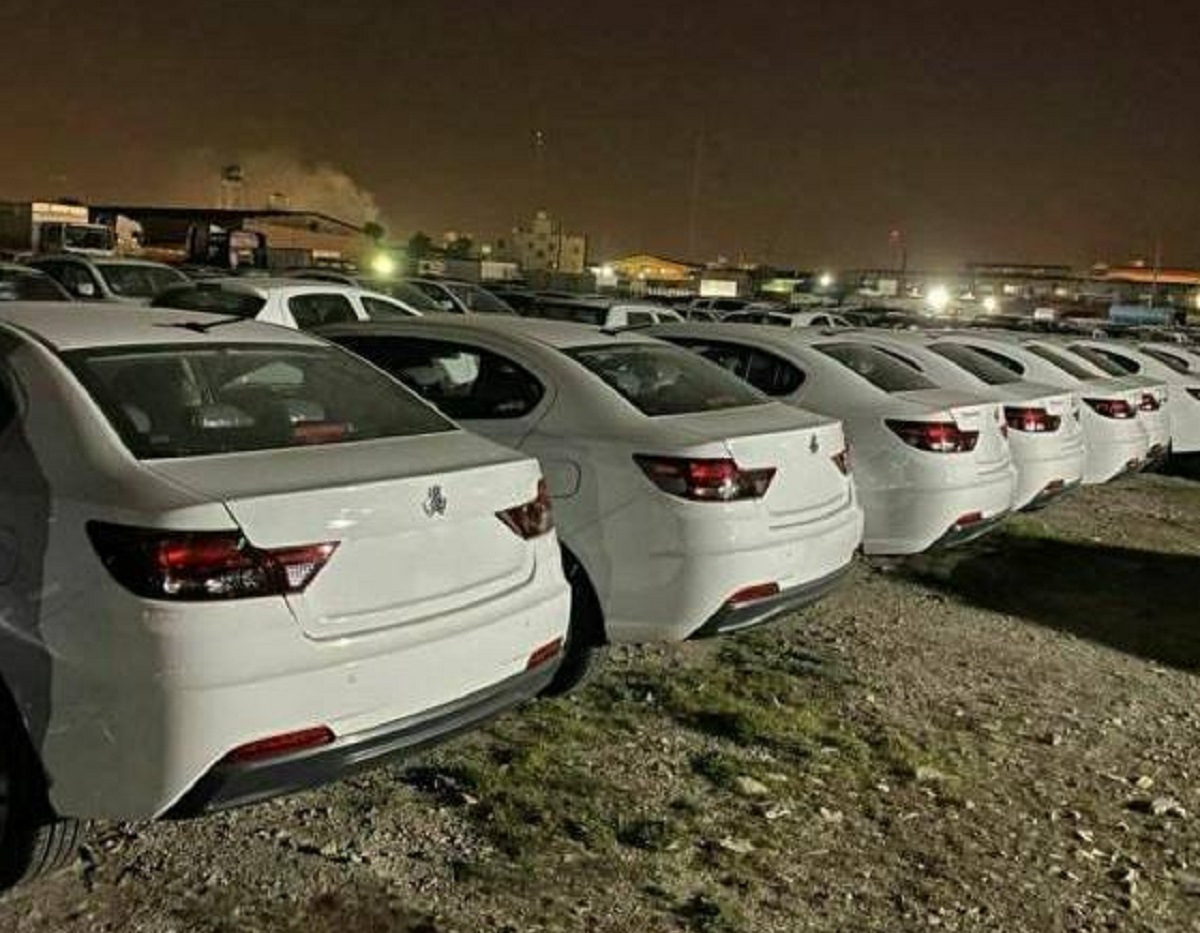 ۴۱ هزار میلیارد تومان پشت درِ پارکینگ‌ها؛ چه کسی از زمین‌گیر شدن سایپا سود می‌برد؟