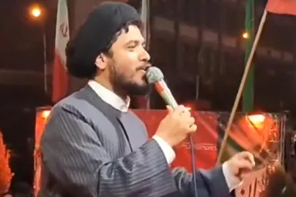 ببینید/ سخنران تجمع شبانه: رهبر انقلاب نیم ساعت در تجمع میدان شهدا حضور داشتند