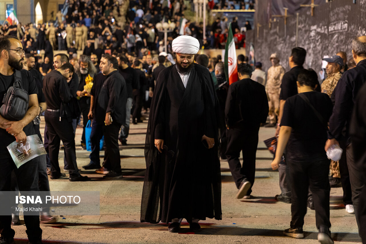 تصاویر: دومین روز مراسم وداع با رهبرشهیدانقلاب