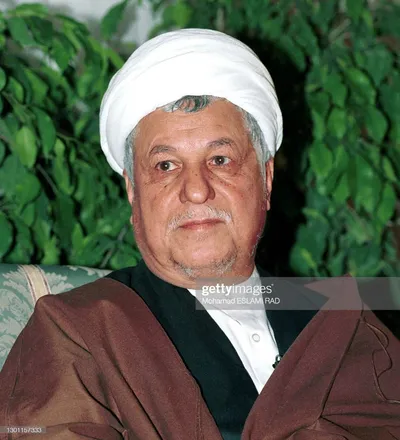 خاطرات آیت الله هاشمی رفسنجانی، ۳ مرداد ۱۳۷۷: آشنا و تهرانى، معاونان وزارت اطلاعات آمدند؛ از خطر غلطاندن کرباسچى و نورى به صف مخالفان، اظهار نگرانى کردند/ مذاکرات‌شان را با احمد منتظرى و سید هادى هاشمى، درباره مسأله آقاى منتظرى توضیح دادند