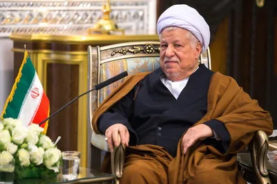 خاطرات آیت الله هاشمی رفسنجانی، ۲۰ اسفند ۱۳۷۷: طراح ساختمان جدید مرکز تحقیقات استراتژیک مهندس میرحسین موسوی است / درخواست دعای خاتمی از پاپ مورد اعتراض خشک مقدس‌ها خواهد بود
