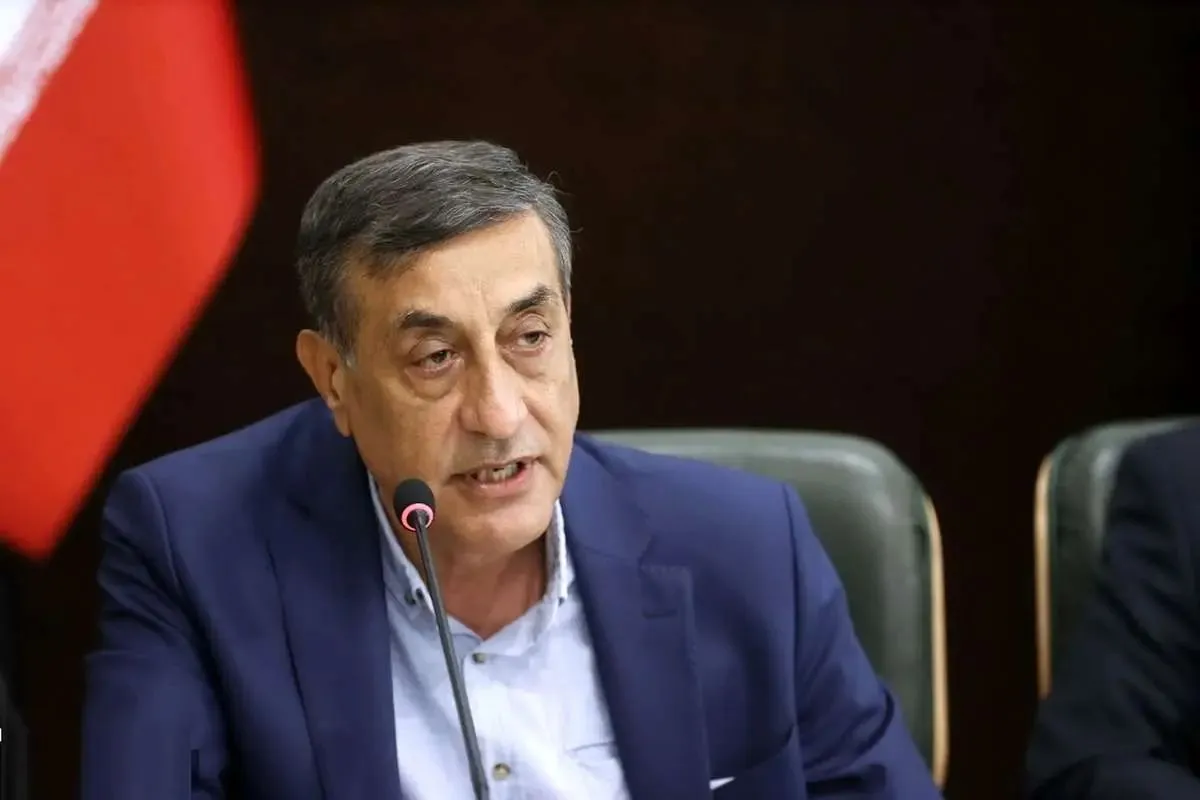 معاون اجرایی پزشکیان: وقتی تحریم نفتی داریم، یعنی قاچاق می‌کنیم؛ نفتی هم که کلمه قاچاق روی آن بیاید، خیلی می‌شود از آن سوء استفاده کرد/ وقتی آمریکا تنگه را باز کرد و نفت به صورت آزاد به فروش می‌رفت، می‌توانست پول نفت به حساب بانک مرکزی واریز شود، اما نفتی