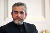 علی باقری کنی درباره حمله به بیت رهبری: ما با محل حمله سی متر فاصله داشتیم، صدای ۳ انفجار بیشتر نیامد، بعداً مشخص شد که تعداد بیشتر بوده / به برخی از نقاط از جمله محل حضور رهبر شهید، بیش از یک موشک اصابت کرده بود/ همه جا خاک بود و چشم، چشم را نمی‌دید؛ یعنی یک غبار بسیار بسیار شدید بود