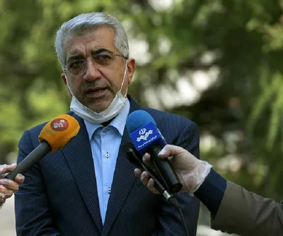 وزیر نیرو: تلفات شبکه توزیع برق برای نخستین بار تک رقمی شد