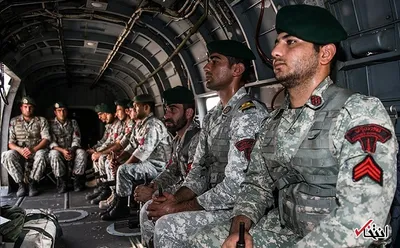 تکاوران ارتش با کشتی راهی محل نفتکش سانچی شدند