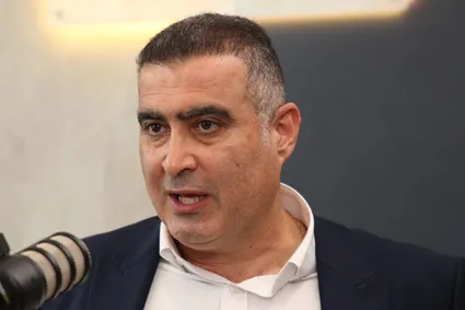ویدیو / سعید ساویز، تحلیلگر نفتی: چین با کاهش خرید نفت و افزایش مصرف زغال سنگ، جلوی جهش قیمت نفت را گرفت