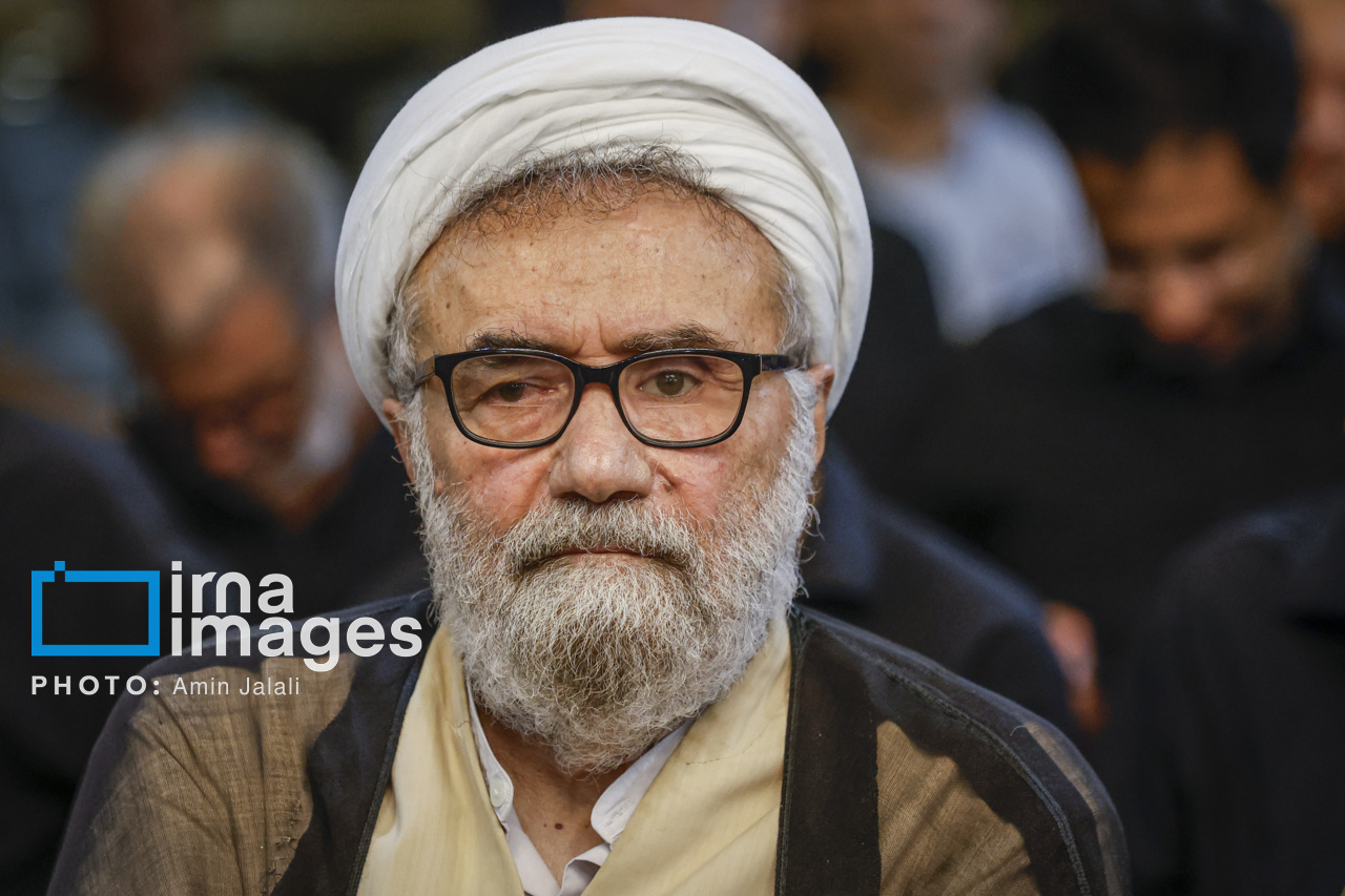 تصاویر: بزرگداشت رهبر شهید انقلاب در حسینیه جماران