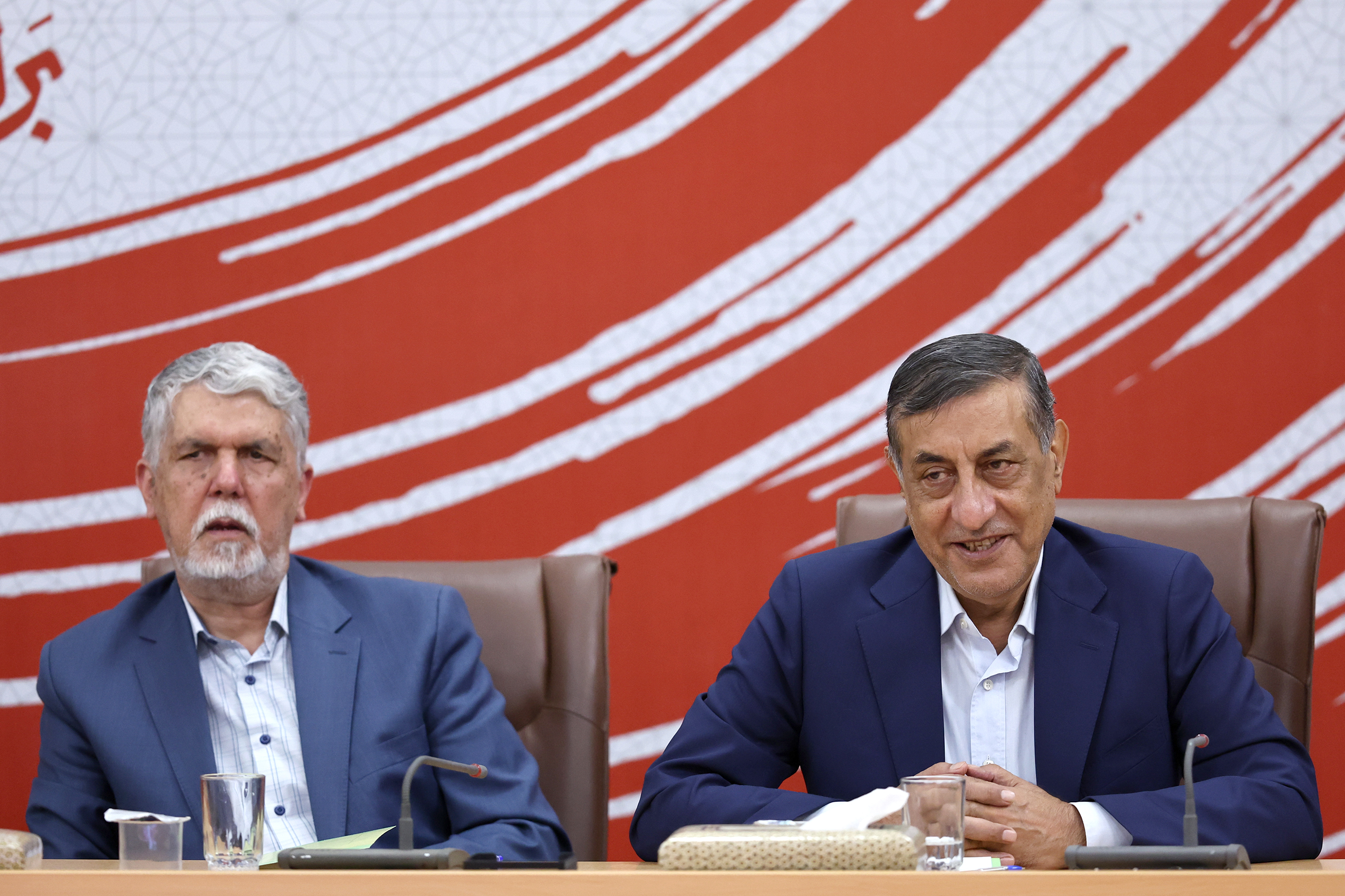 تصاویر: نشست خبری پزشکیان با جمعی از اصحاب رسانه