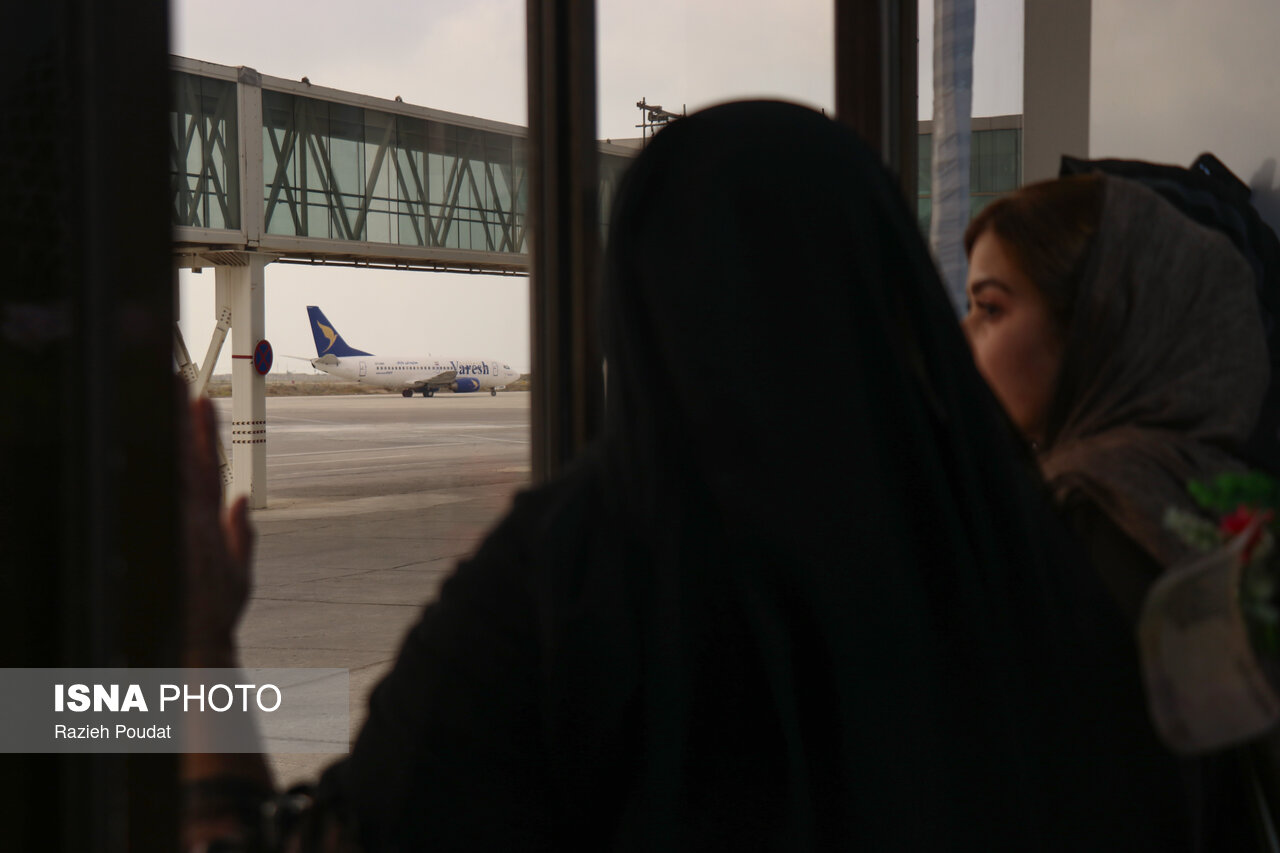 تصاویر: بازگشت ۱۰ صیاد آزادشده از زندان امارات به بندرعباس