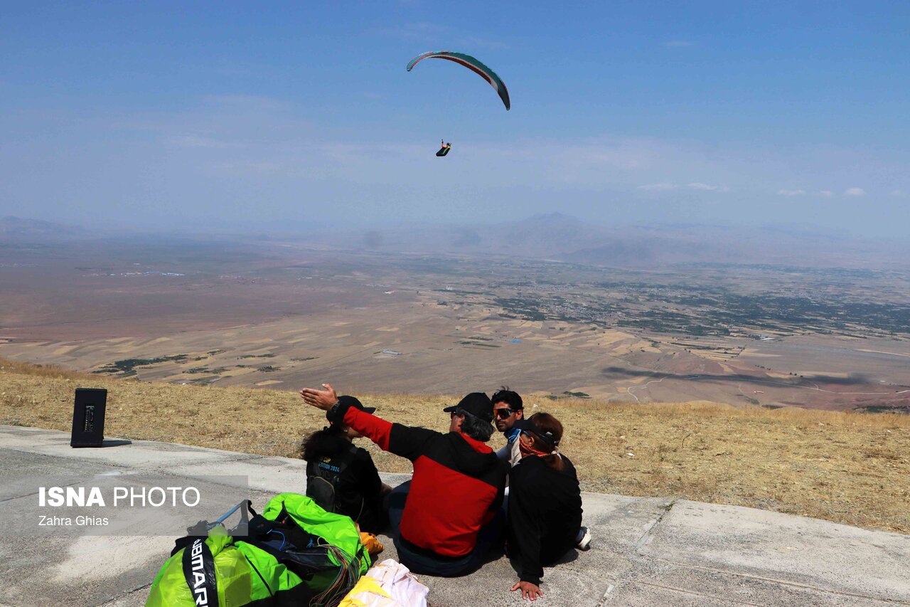 تصاویر: مسابقات ملی قهرمانی پاراگلایدر - مرند