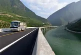 ببینید/ بزرگراهی روی آب که دریاچه پویانگ چین را فرا گرفته