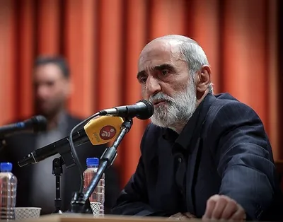 شریعتمداری:  اظهارات اخیر ویتکاف‌، کمترین تردیدی باقی نگذاشت که آمریکا خطوط قرمز را رعایت نکرده و  از اولین آزمون برای «‌راستی‌آزمایی ادعاها‌» رفوزه شده / آمریکا برخلاف آنچه ادعا می‌کرد از مذاکره درباره موضوعاتی سخن می‌گوید که بارها اعلام کرده‌ایم به هیچ‌وجه قابل مذاکره نیستند