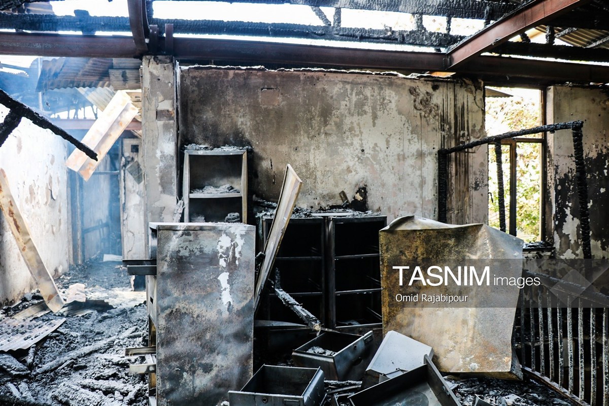تصاویر: خسارت آتش سوزی مرکز بهداشت شهرستان رودسر - گیلان