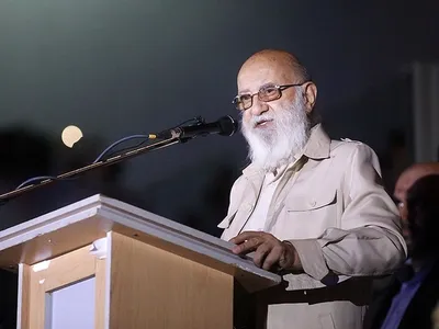 چمران: سازندگان غیرمجاز با تفنگ و قداره ساختمان می سازند