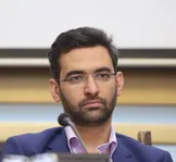 آذری جهرمی: تولید گوشی هوشمند داخلی با قیمت ۲.۵ میلیون تومان/  تعرفه‌ واردات قطعات گوشی کاهش می‌یابد