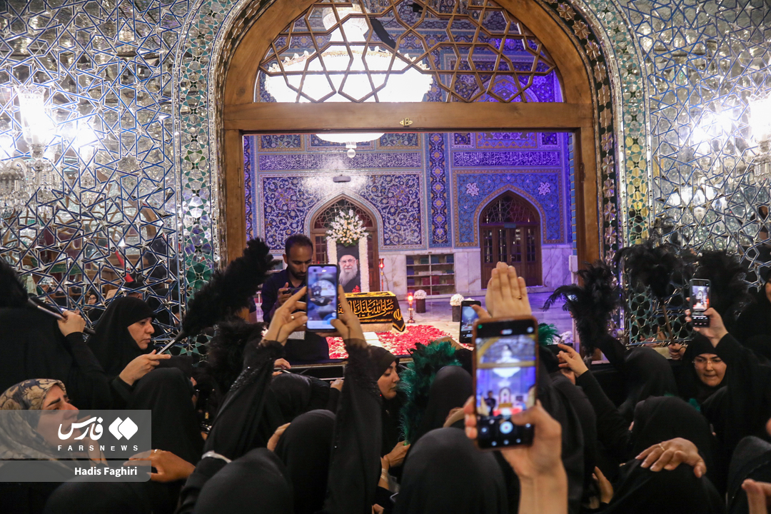 تصاویر: تشرف زائران به رواق دارالذکر برای زیارت مزار رهبر شهید انقلاب
