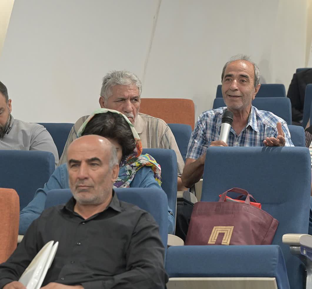 آغاز پرسش و پاسخ سهامداران در مجمع همراه اول