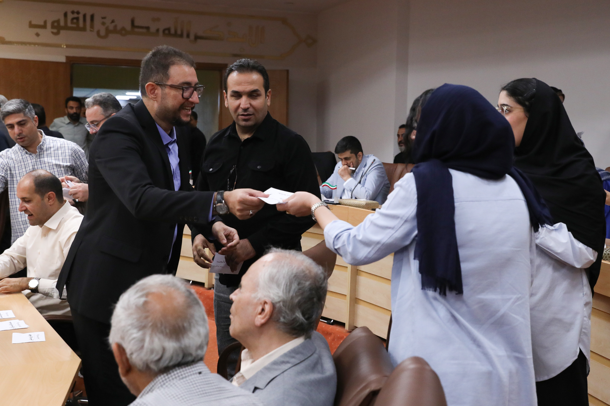 تصاویر: نشست خبری پزشکیان با جمعی از اصحاب رسانه