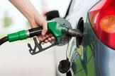 رئیس کمیسیون انرژی مجلس: طرح انتقال سهمیه سوخت به کارت بانکی در راستای صرفه‌جویی، مدیریت مصرف و جلوگیری از سوء استفاده‌های احتمالی در حوزه سوخت انجام می‌شود/ در این طرح فرد به طور دقیق از میزان سهمیه خود مطلع است