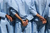 پرونده سه برادر قاتل دوباره به دادگاه بازگشت؛ محور اختلاف: ادعای تجاوز مقتول