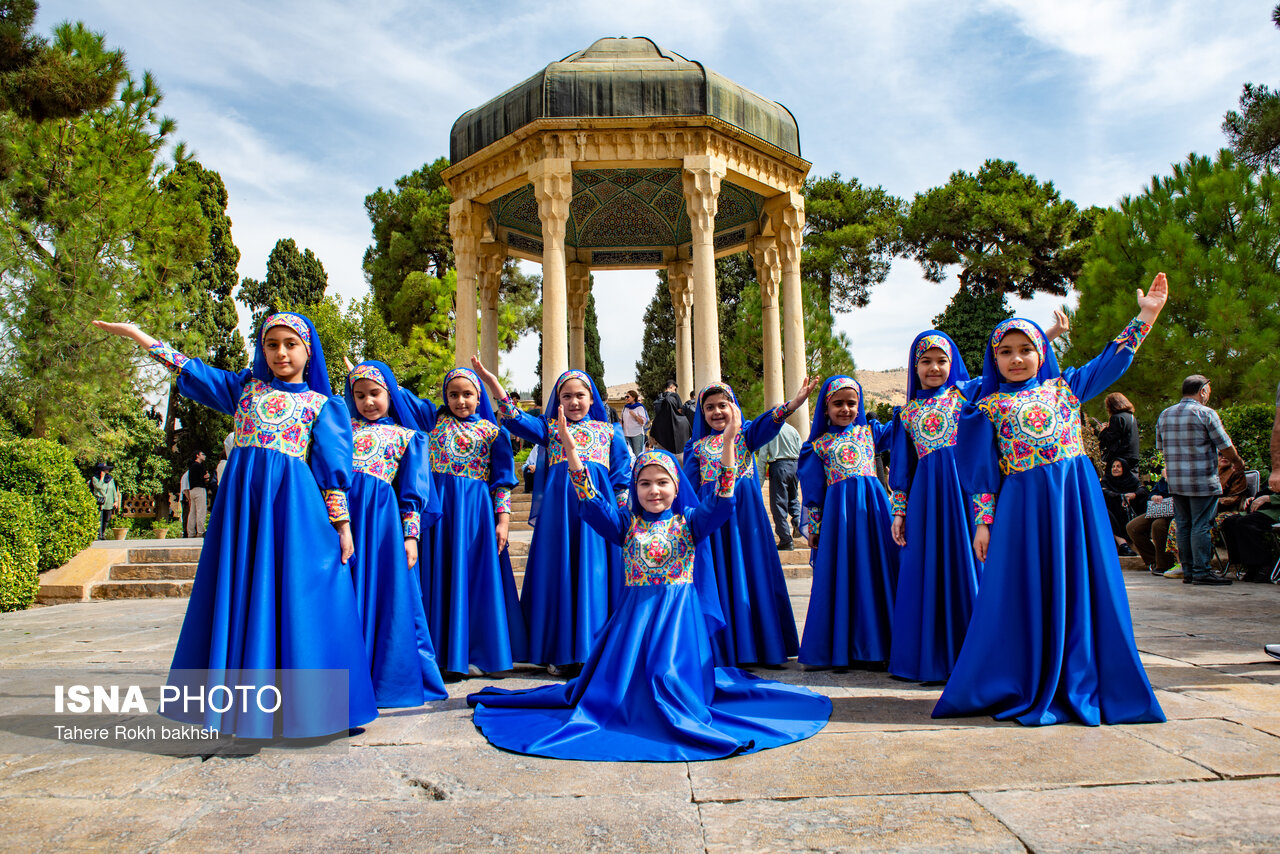 تصاویر: آیین بزرگداشت حافظ با حضور وزیر ارشاد - شیراز