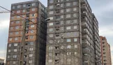 ریزش شیشه‌های ساختمان ناایمن سبب انسداد بخشی از خیابان جمهوری تهران شد